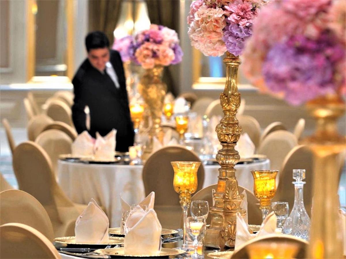 Moevenpick Hotel Al Khobar Luaran gambar A restaurant in a hotel