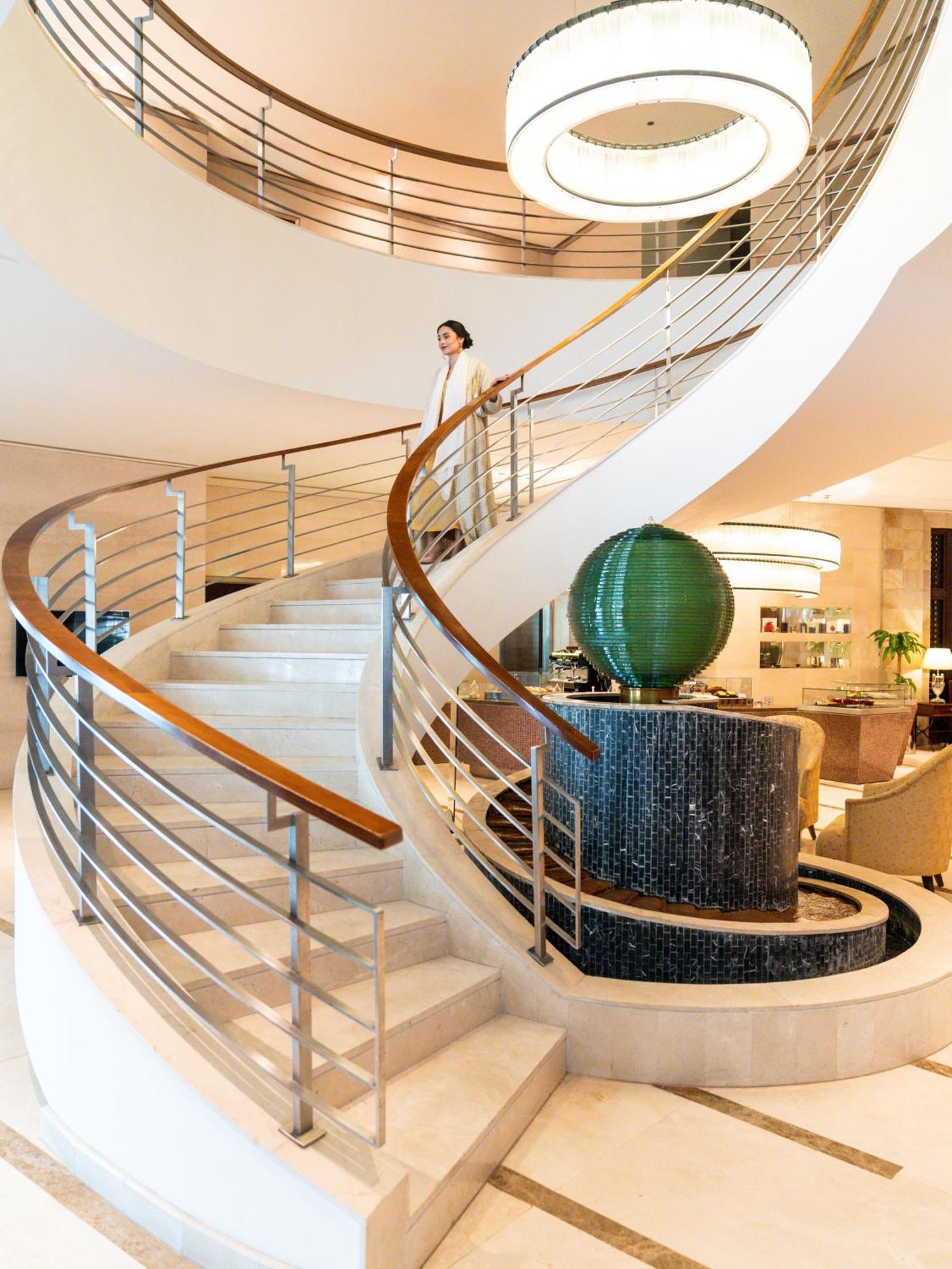 Moevenpick Hotel Al Khobar Luaran gambar The lobby of the hotel