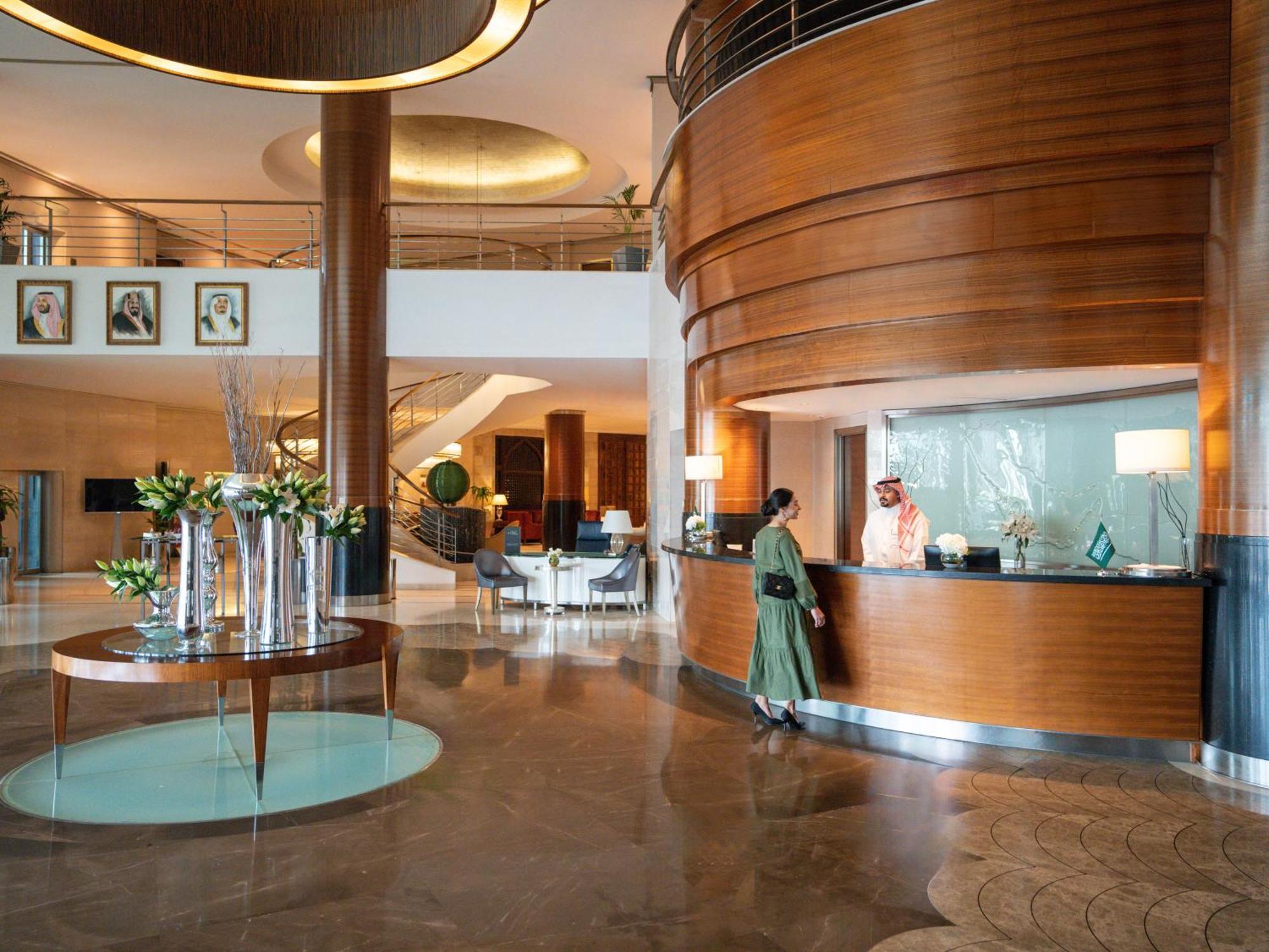 Moevenpick Hotel Al Khobar Luaran gambar Lobby