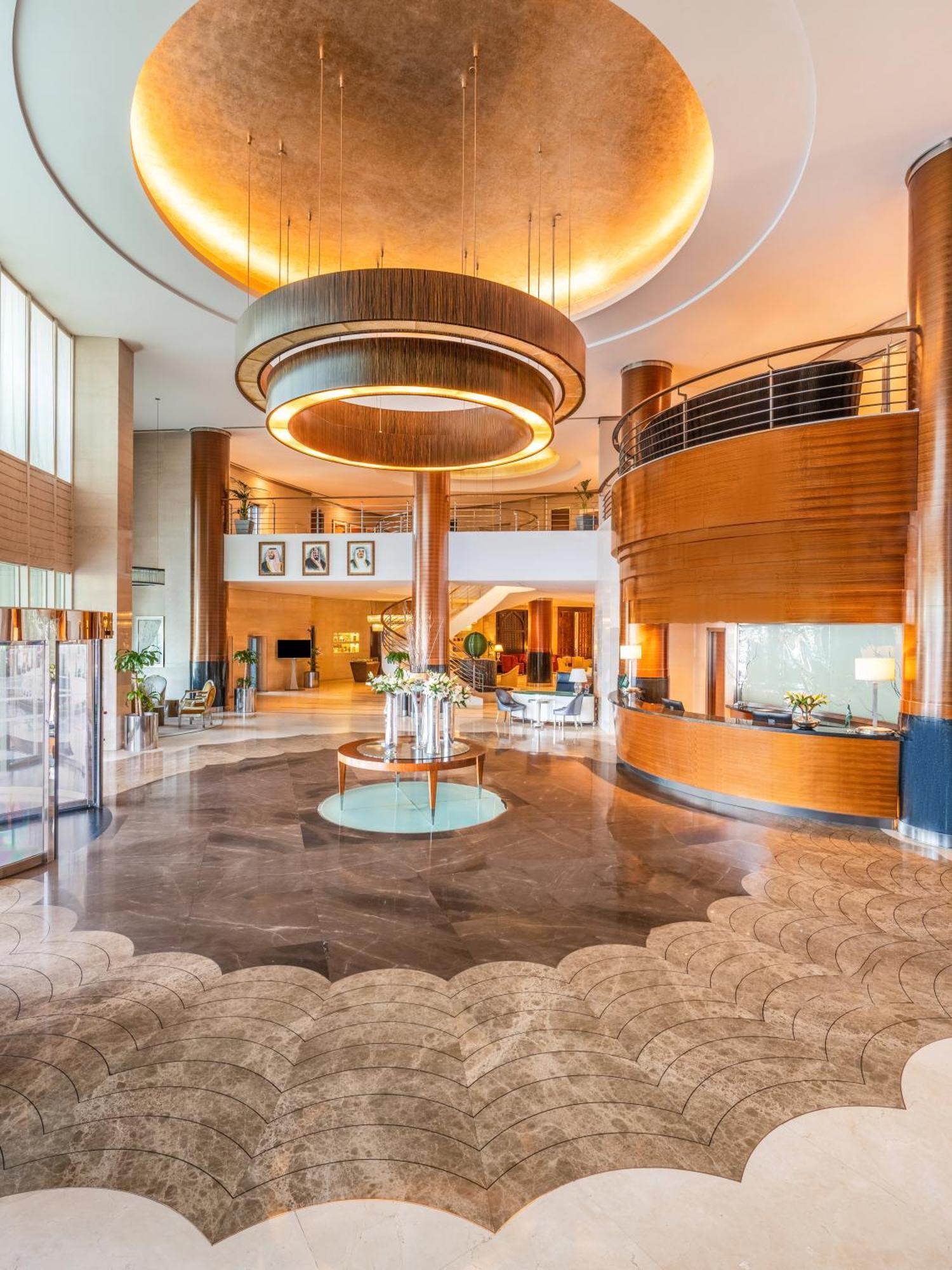 Moevenpick Hotel Al Khobar Luaran gambar Lobby