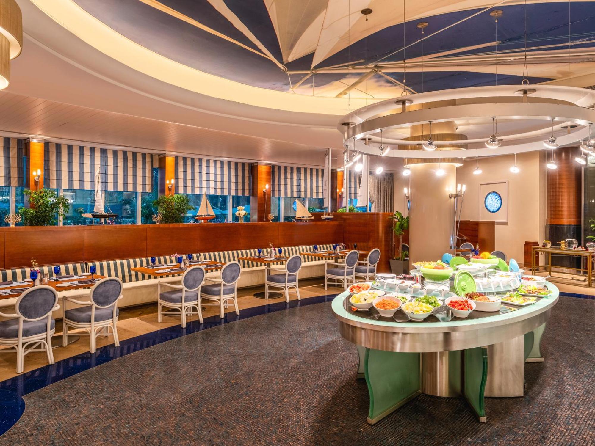 Moevenpick Hotel Al Khobar Luaran gambar The restaurant